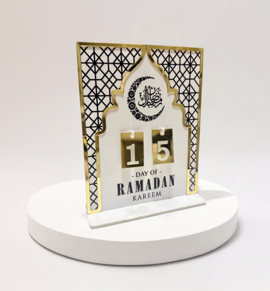 White and Gold Ramadan Countdown Calendar