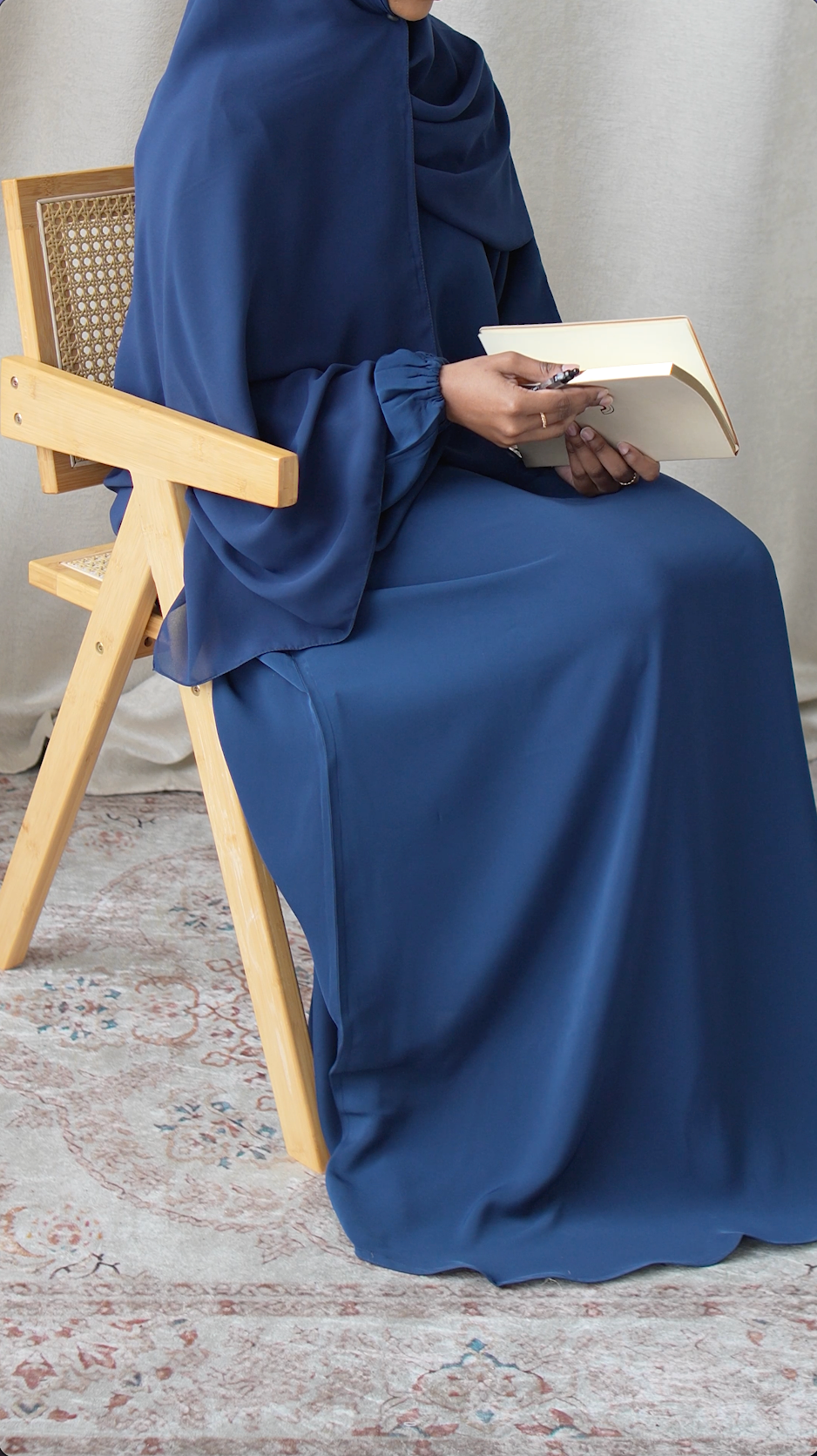 Inaya Premium Everyday Abaya — Deep Navy - Wudhu-friendly abaya - Deep side pockets abaya - Daily Abaya - Islamic Modest wear for womens - Islamic clothing for women