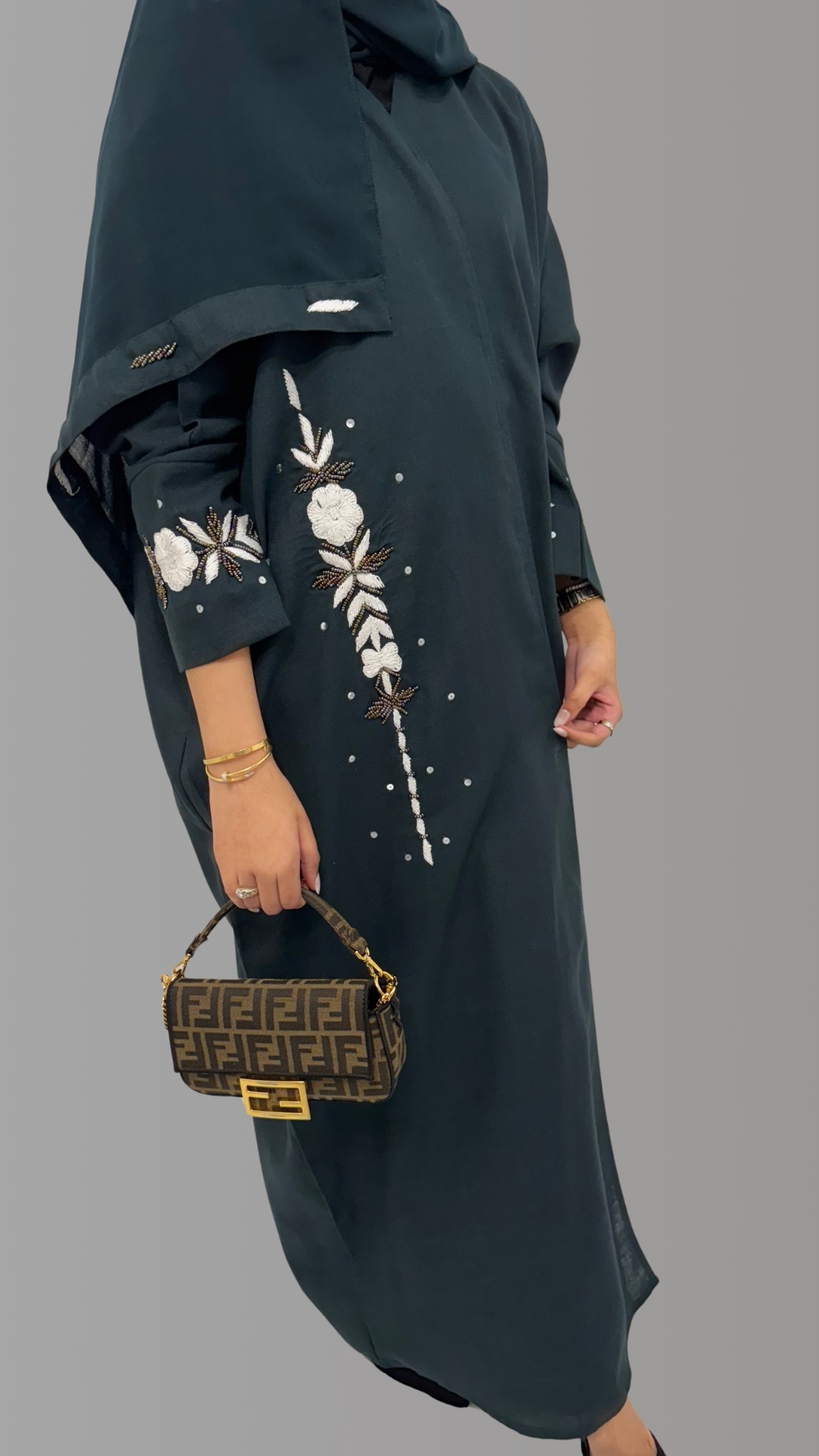 Emerald Grace - Included Hijab - Abaya Set - Modest Clothing for Women - Breathable Abaya - Winter Abaya - Eid Abaya